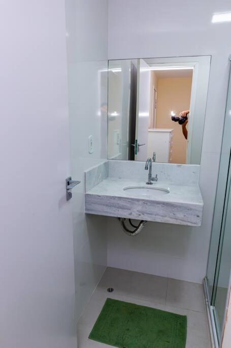 Apartamento Completo - O Melhor Custo X Beneficio Pertinho De Tudo - 3 Minutos A Pe Da Praia กวาราปารี ภายนอก รูปภาพ